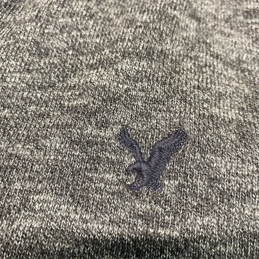 American Eagle Sweater Mens XL Gray V-Neck Athletic Fit Long Sleeve Knit Cotton